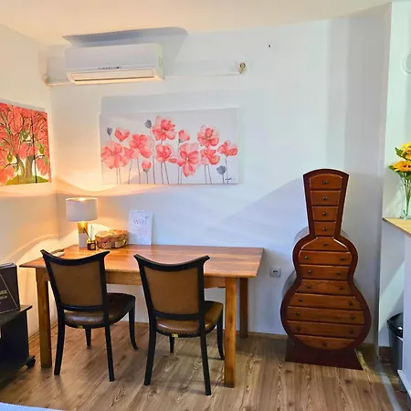Airport - Lucia Apartman