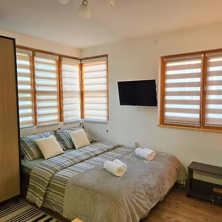 Airport - Lucia * Belgrad